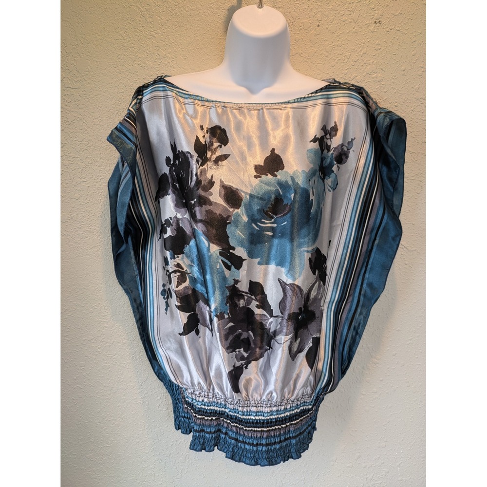 Maurices Floral Blouse Smocked Waist SMALL Boho Chic Statement Art to wear‎